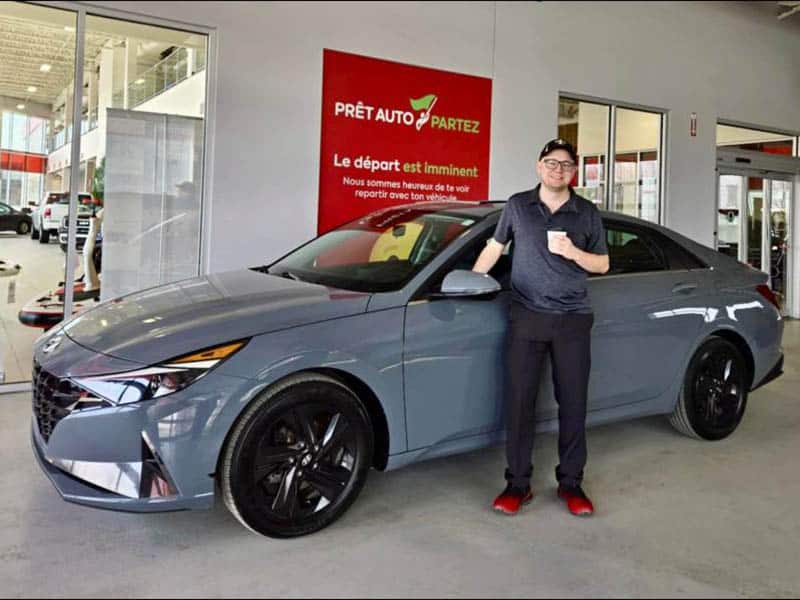 Avis client: Hyundai Elantra hybride 2022 financé avec Prêt Auto Partez